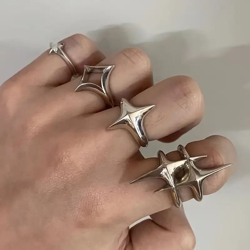 4 Pieces gothic rings