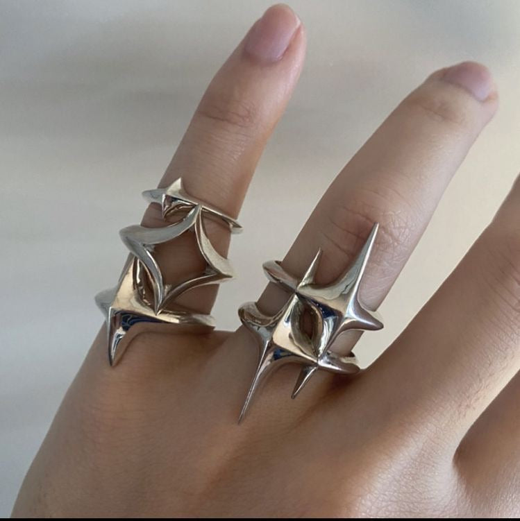 4 Pieces gothic rings